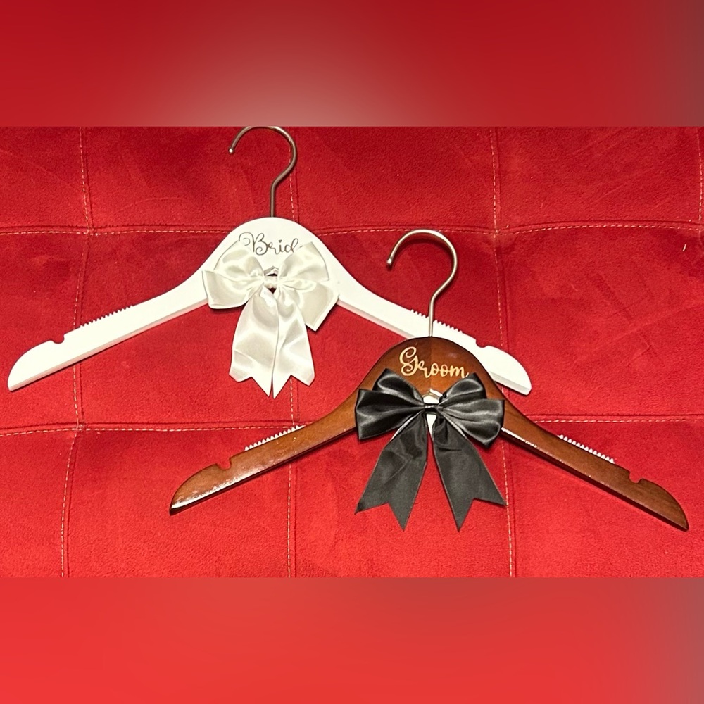 Bride & Groom hanger set. - Picture 2 of 2